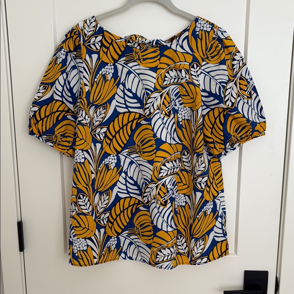 Talbots size L short sleeved shirt